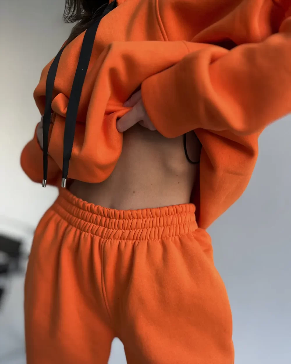 Тёплый женский спортивный костюм "CARVED" — изображение 3