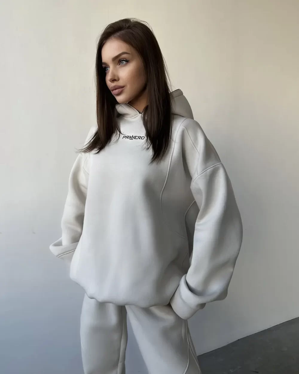 Тёплый женский спортивный костюм "CUT" — изображение 6