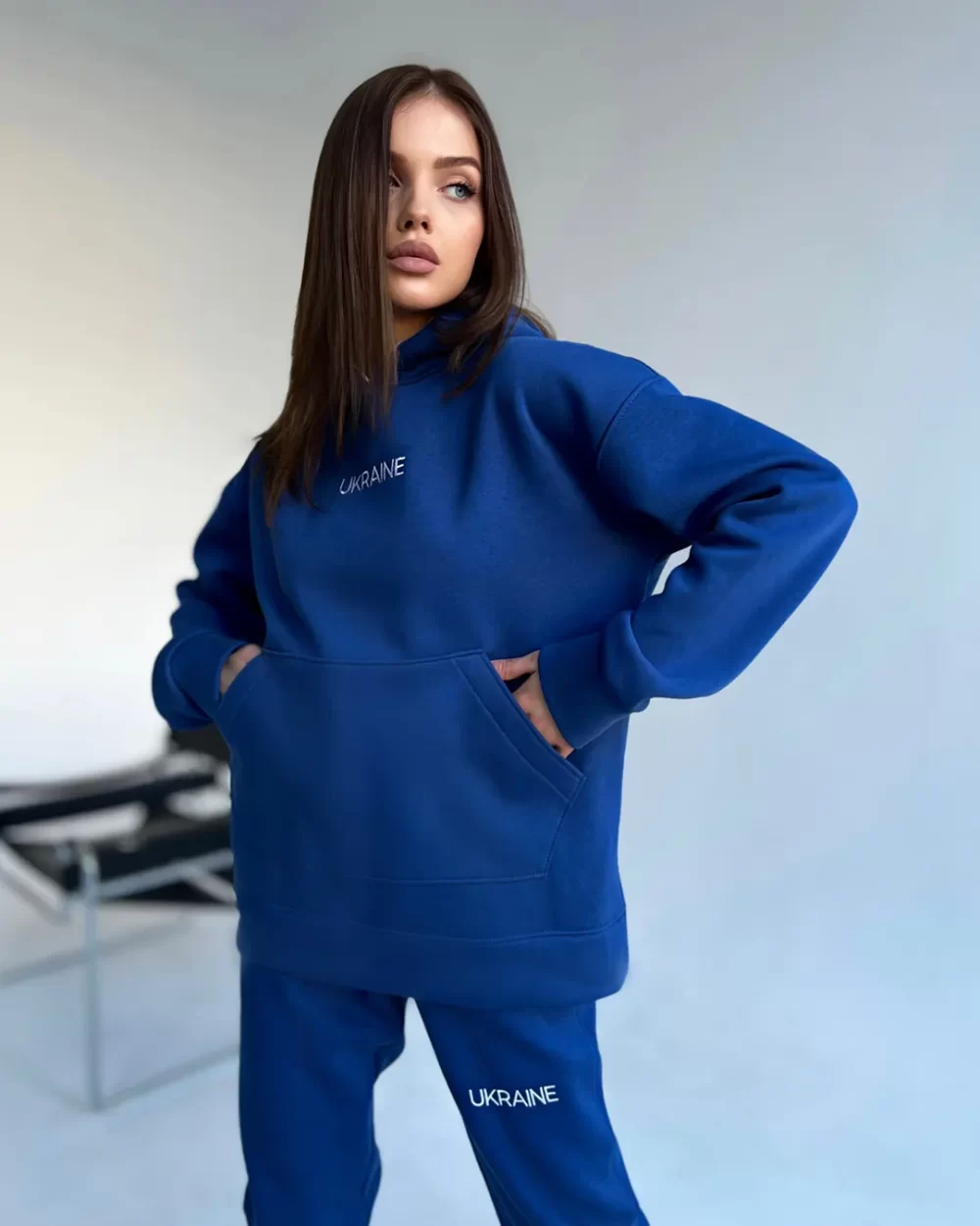 Тёплый женский спортивный костюм "UKRAINE" — изображение 3