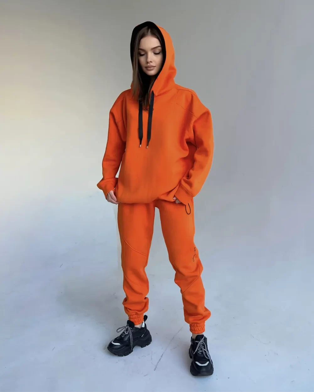 Тёплый женский спортивный костюм "CARVED"