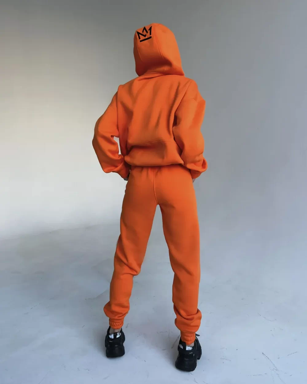 Тёплый женский спортивный костюм "CARVED" — изображение 4