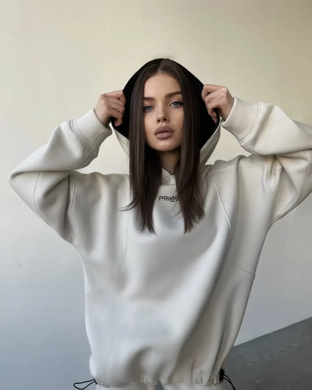 Тёплый женский спортивный костюм "CUT" — изображение 2