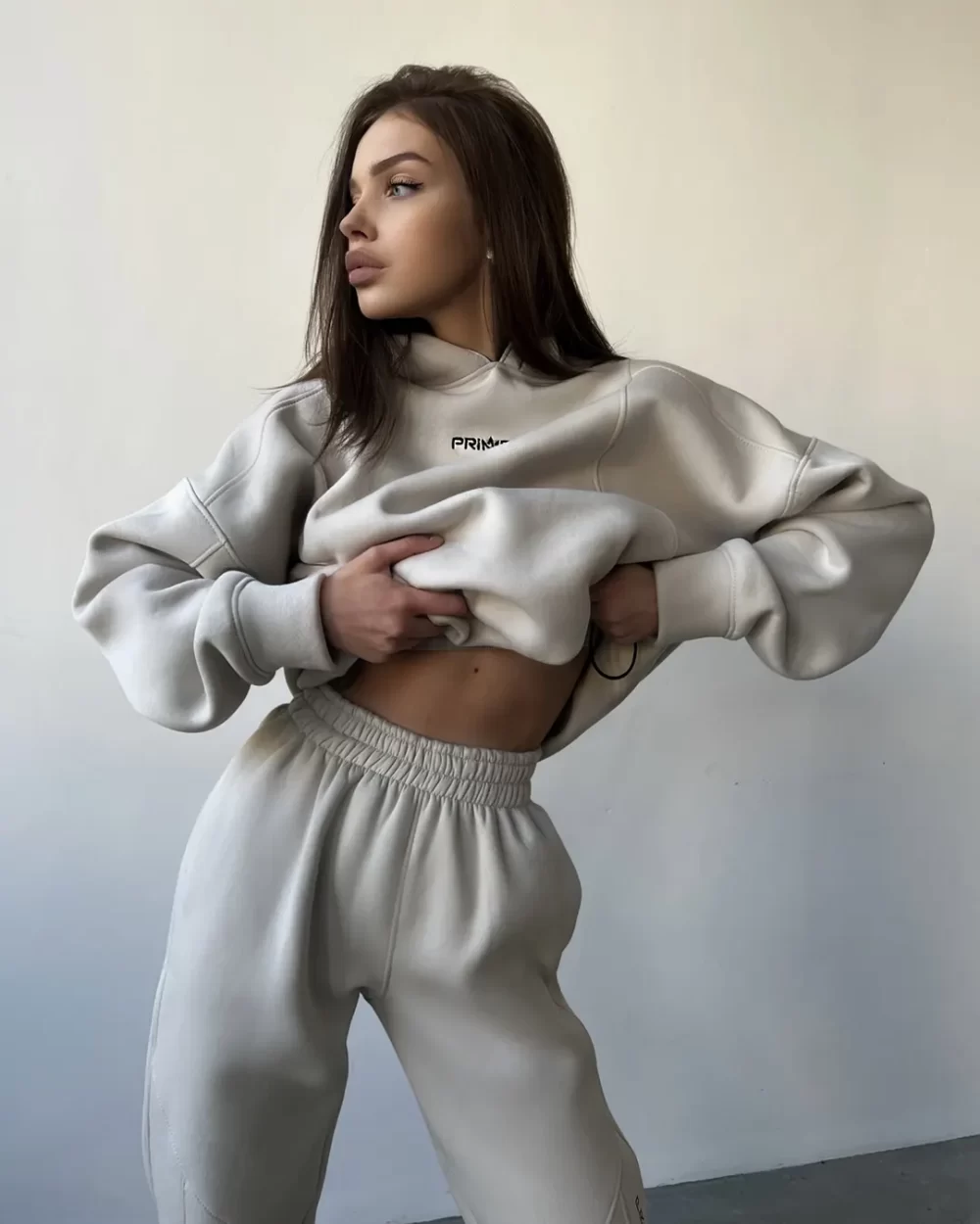 Тёплый женский спортивный костюм "CUT" — изображение 3