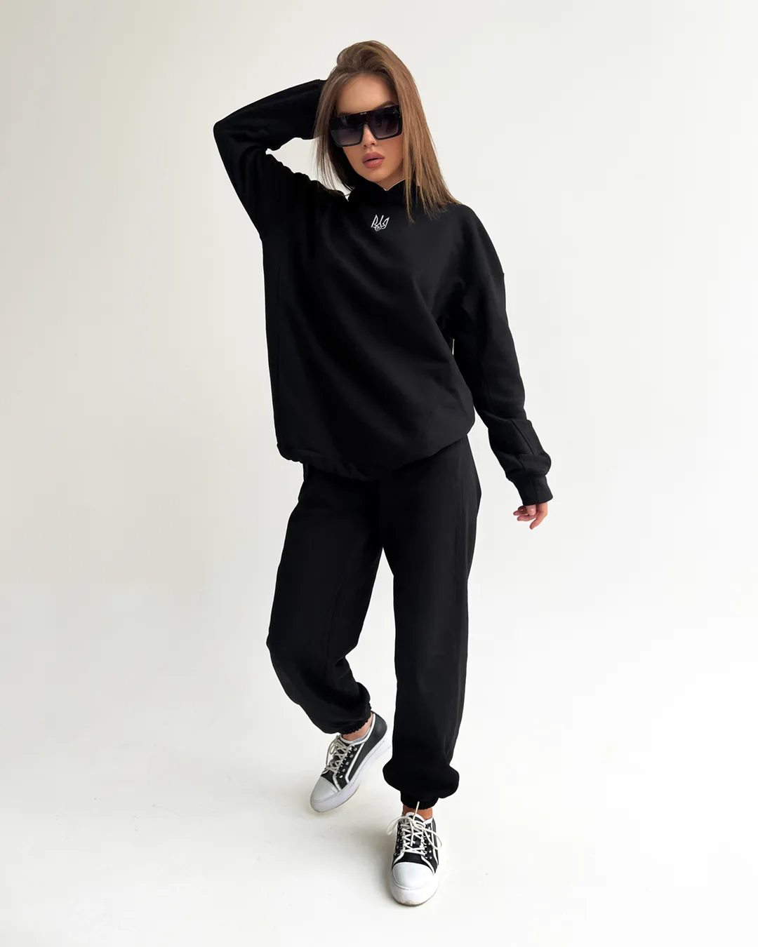 sportivnyy-zhenskiy-kostyum-patriot-lite-01 Женский спортивный костюм "PATRIOT Lite" — изображение 1