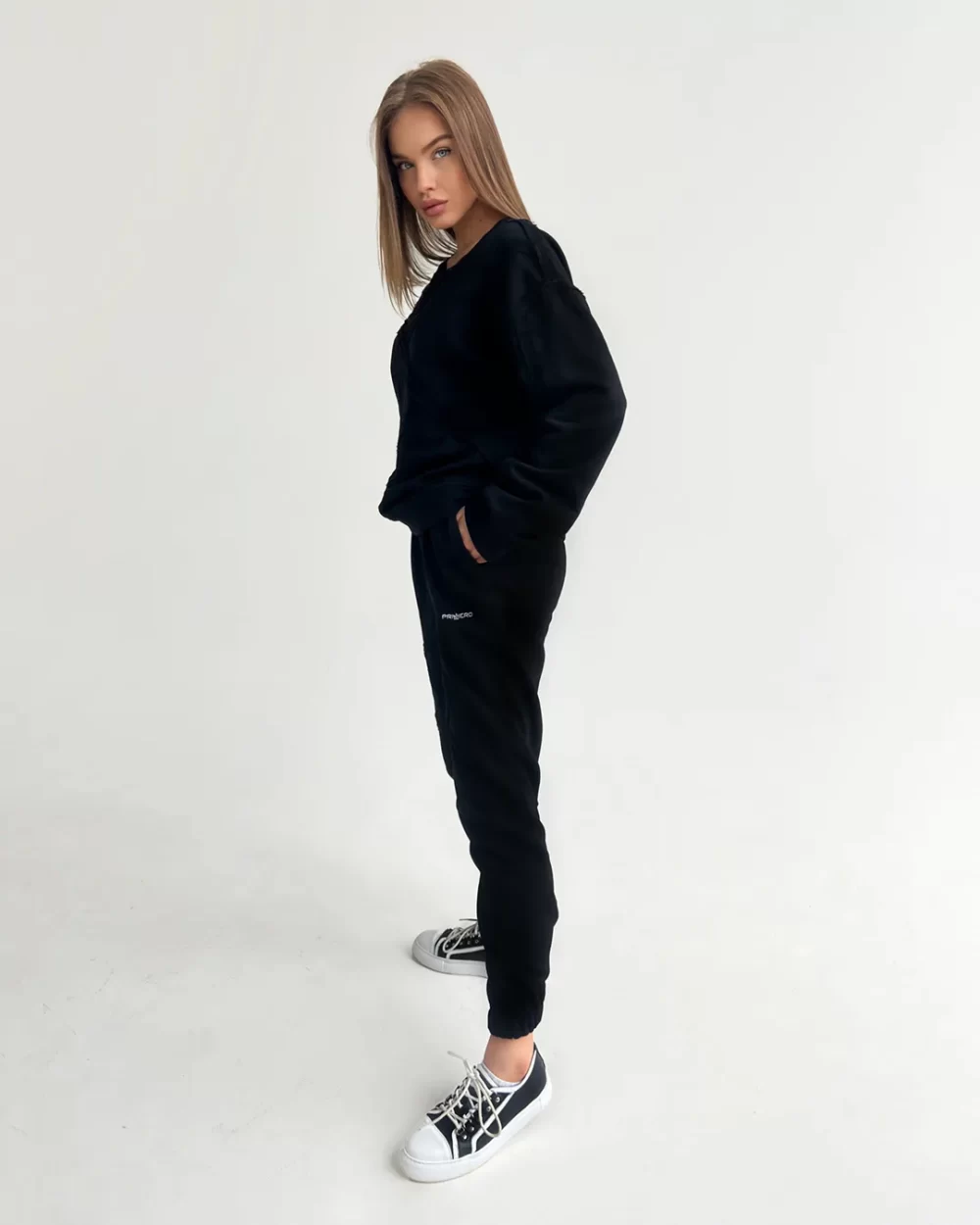 Женский свитшот "OUTSEAM" — изображение 7