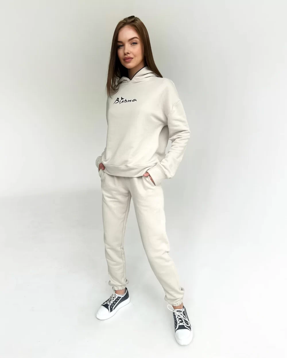 Женский худи "VILNA" — изображение 5