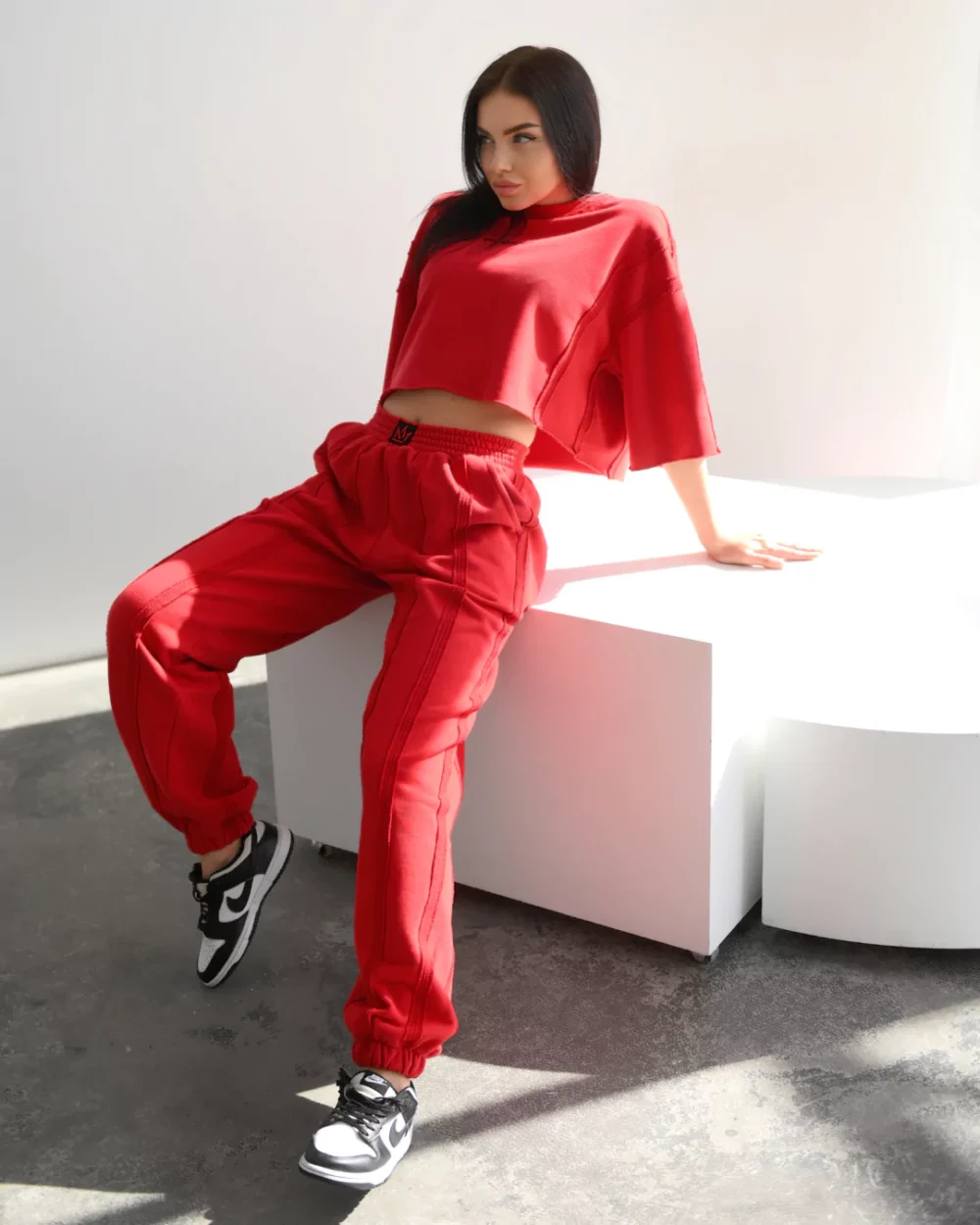 Женский костюм с наружными швами "OUTER" — изображение 3