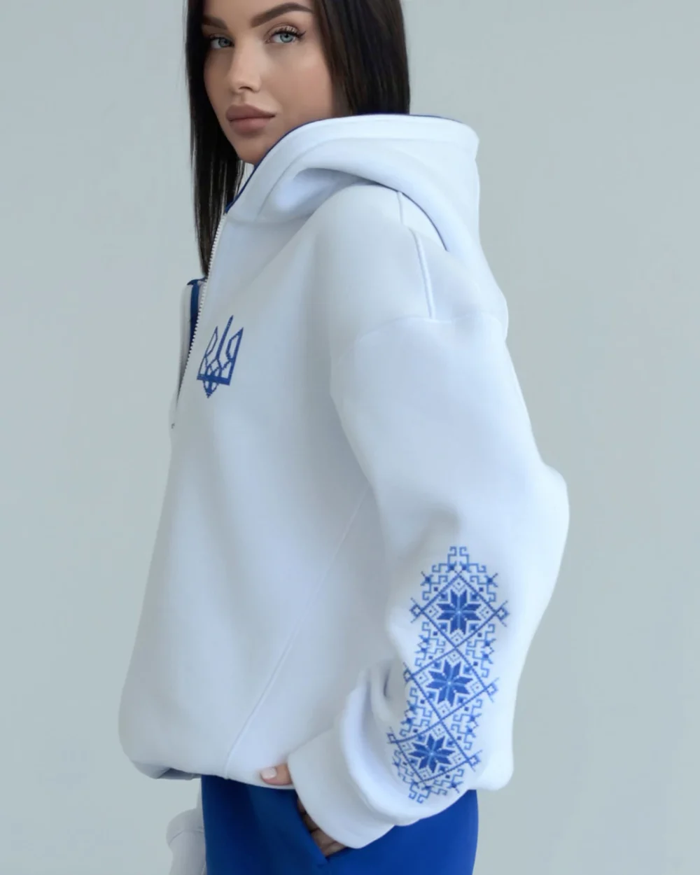 Тёплый женский спортивный костюм "VYSHYVANKA" — изображение 10