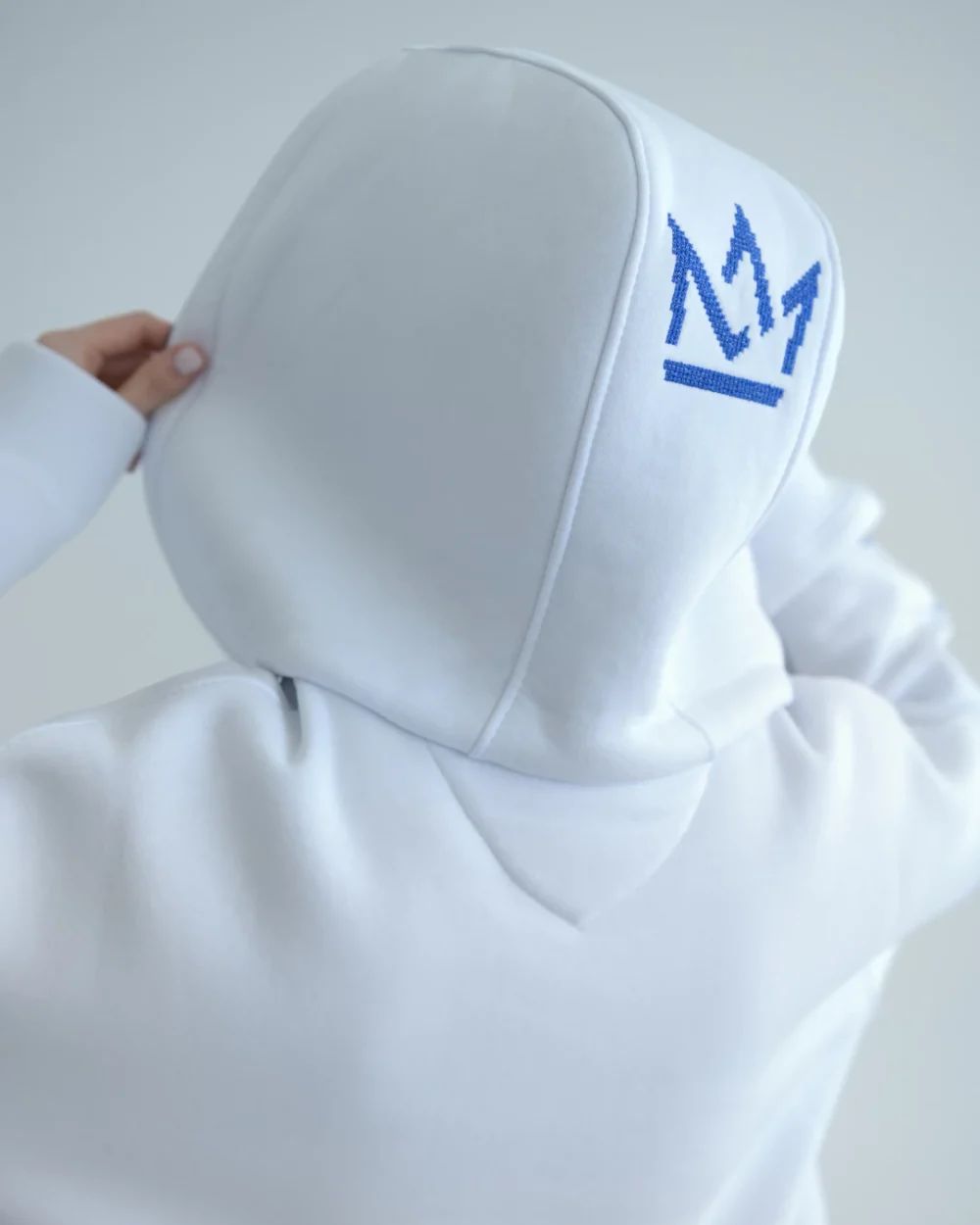 Тёплый женский спортивный костюм "VYSHYVANKA" — изображение 12