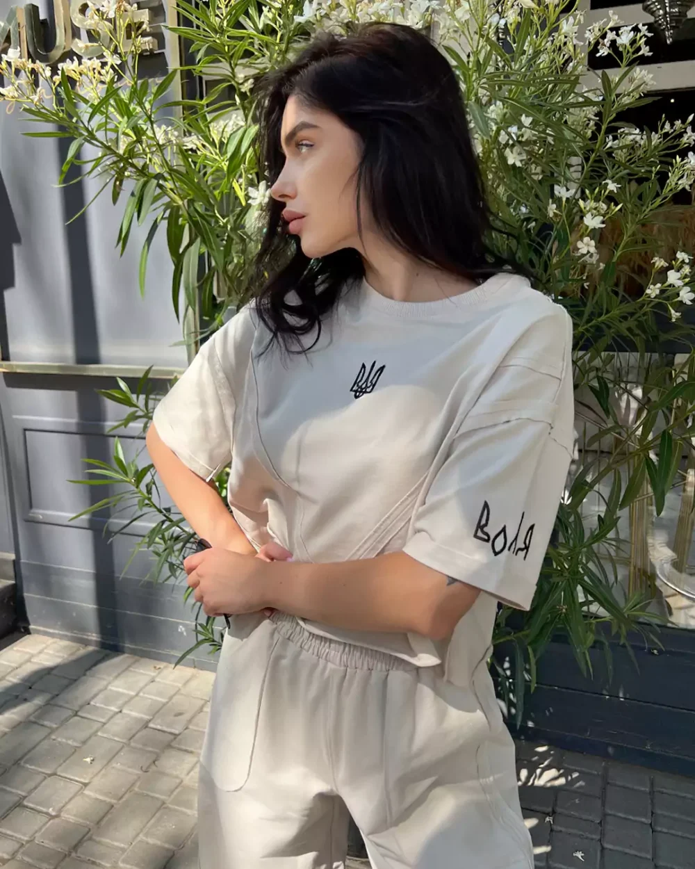 Женский костюм с наружными швами "FREE" — изображение 2