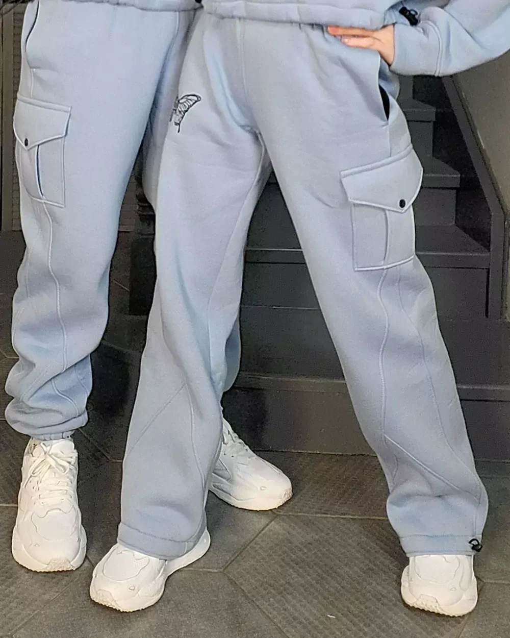 Тёплые женские прямые штаны с декоративными вставками "METELyK"