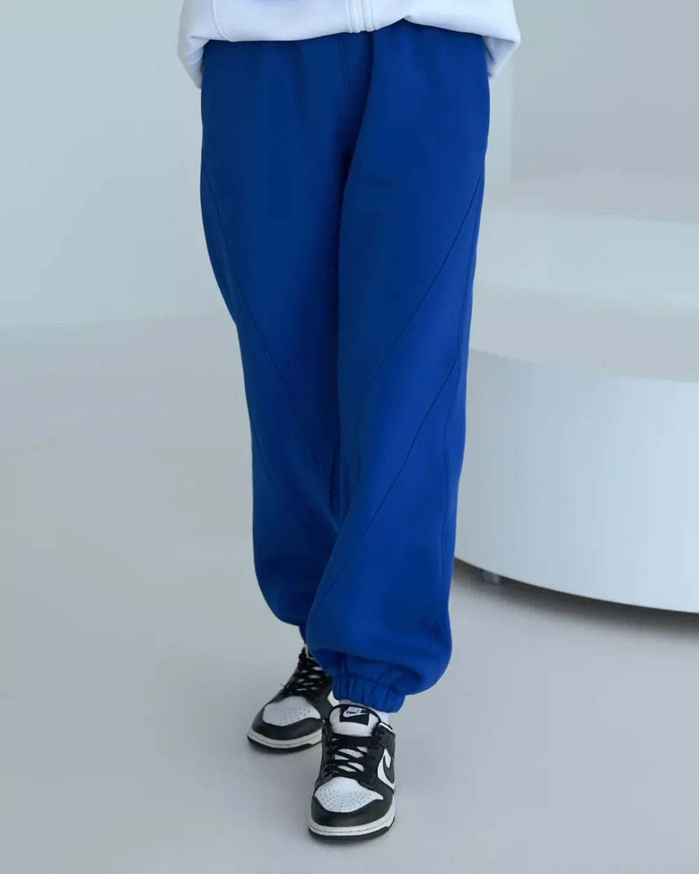 Тёплые женские штаны-козачки декоративными вставками "VYSHYVANKA"