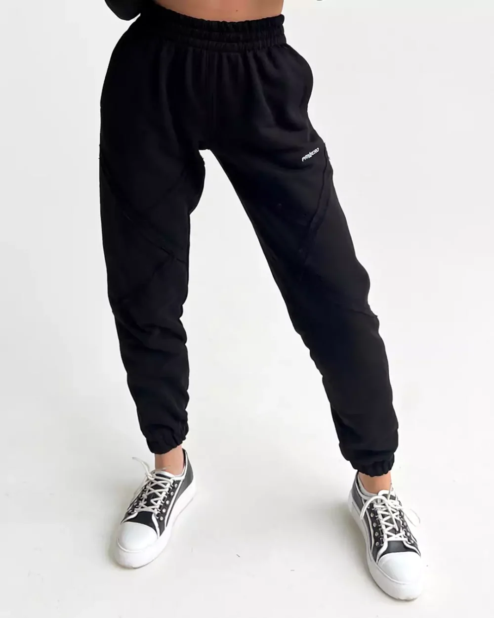 Женские штаны-джоггеры с наружными швами "OUTSEAM"