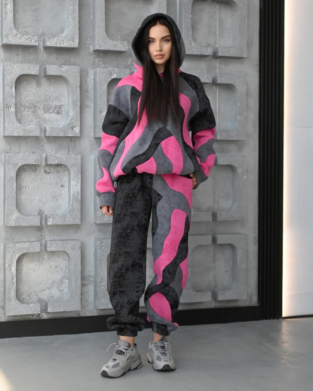 Тёплый женский спортивный костюм в стиле колорблок "MARBLED"