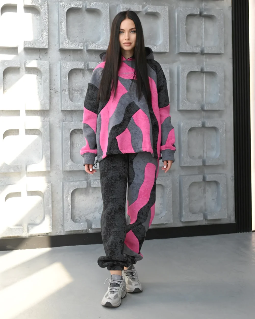 Тёплые женские штаны-козачки в стиле колорблок "MARBLED" — изображение 10