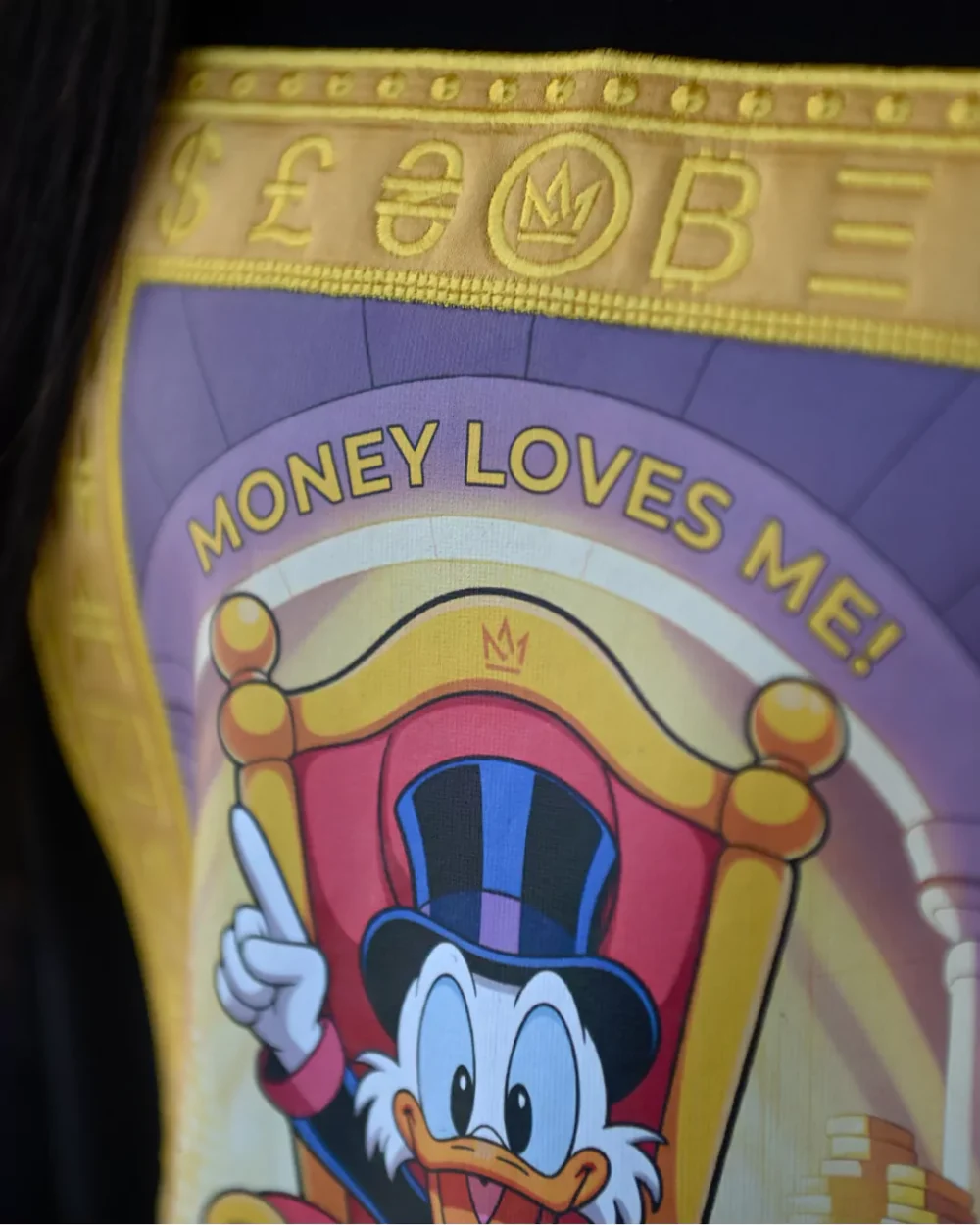 Тёплый женский спортивный костюм с принтом "RICH" — изображение 10