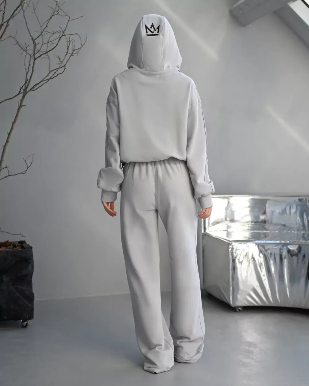 Женский зип-худи c наружными швами "INSIDE" — изображение 7